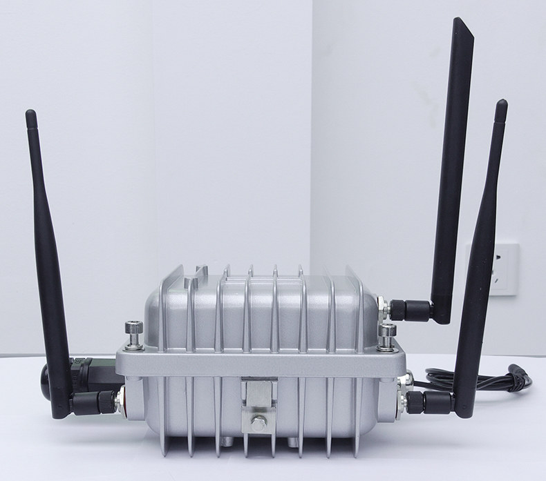 室外蓝牙网关 (2).jpg 室外蓝牙网关 (2).jpg