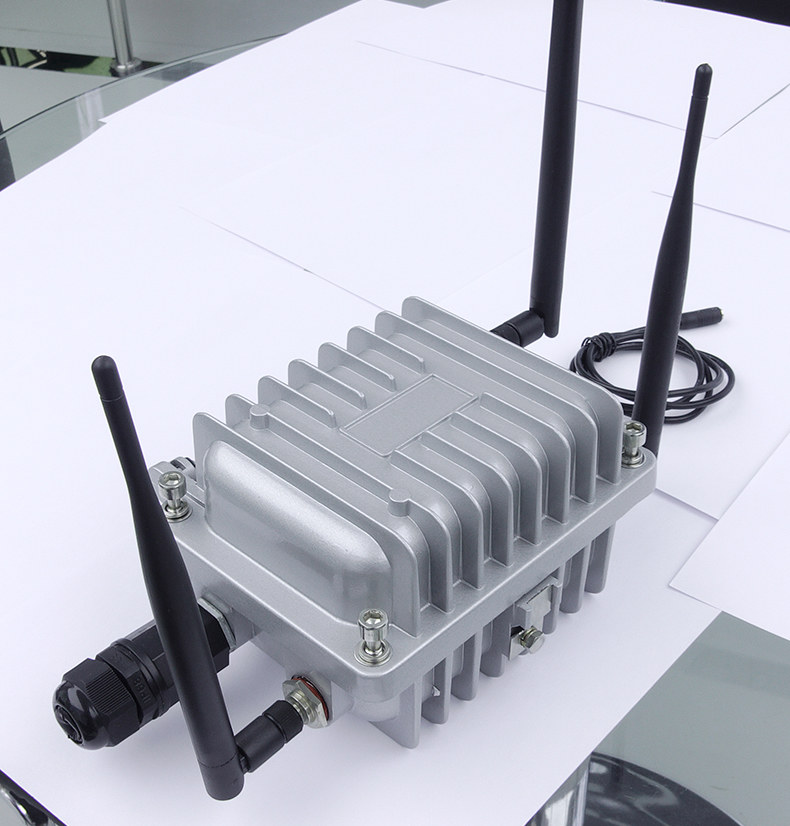 室外蓝牙网关 (3).jpg 室外蓝牙网关 (3).jpg
