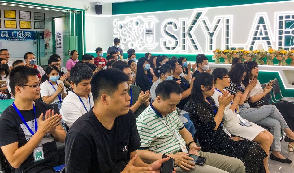 2021年度天工测控&微能信息优秀员工颁奖典礼-2.JPG 2021年度天工测控&微能信息优秀员工颁奖典礼-2.JPG