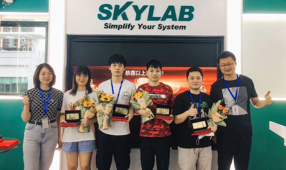 (4)2021年度公司优秀新人-春笋奖获奖-4名优秀员工.JPG (4)2021年度公司优秀新人-春笋奖获奖-4名优秀员工.JPG